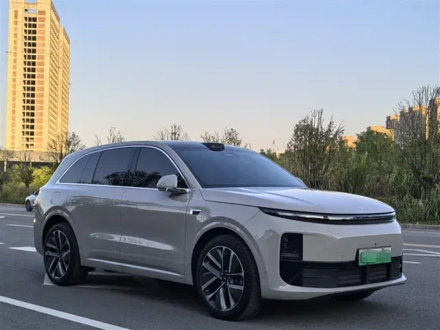 Li Auto L6 — Фото автомобиля 3