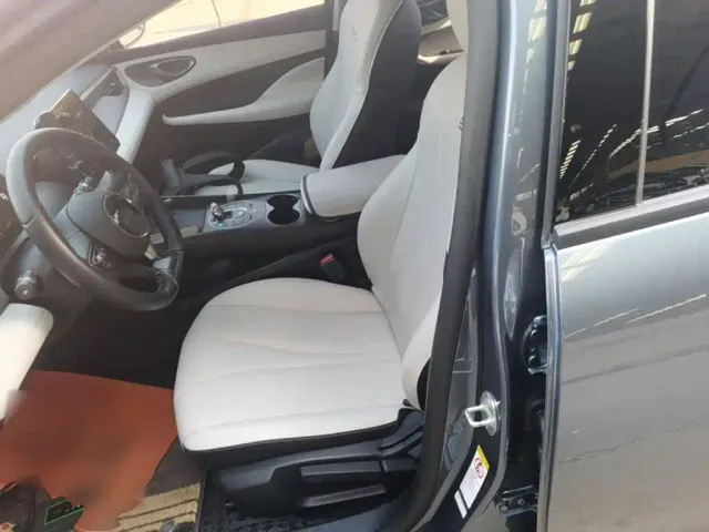 BYD Seal 05 DM-i — Фото автомобиля 16