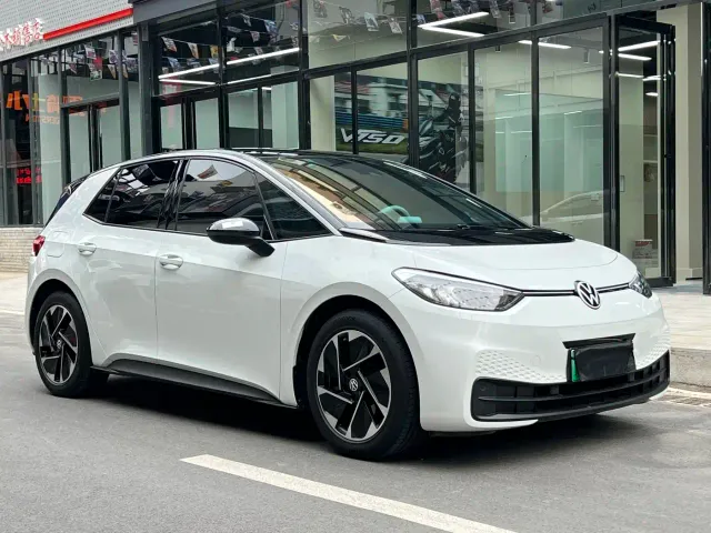 Volkswagen ID.3 — Фото автомобиля 4