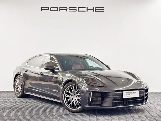 Porsche Panamera — Фото автомобиля 3
