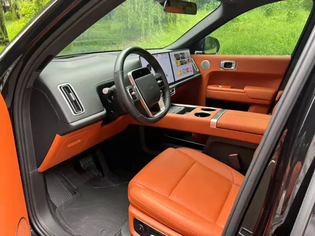 Li Auto L9 — Фото автомобиля 7