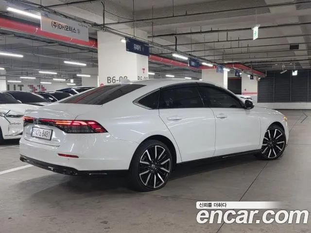 Honda Accord Generation 11 — Фото автомобиля 2