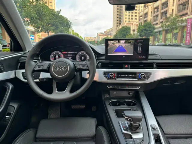 Audi A4L — Фото автомобиля 21
