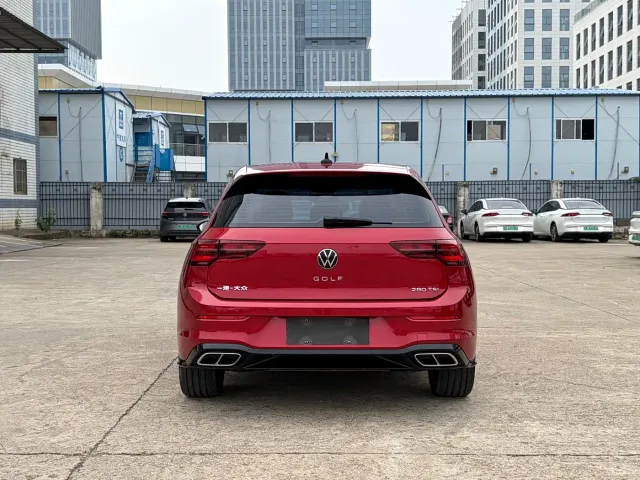 Volkswagen Golf — Фото автомобиля 5