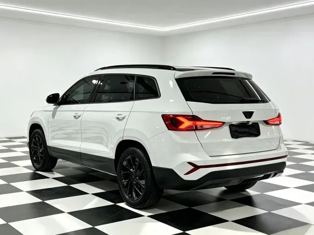Jetta VS7 — Фото автомобиля 8