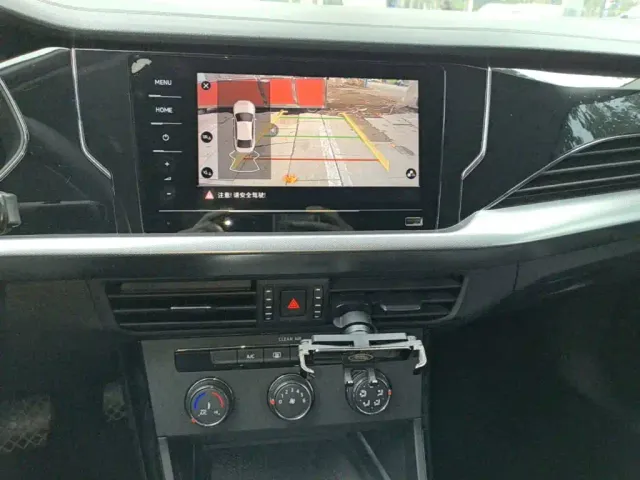 Volkswagen Passat — Фото автомобиля 12
