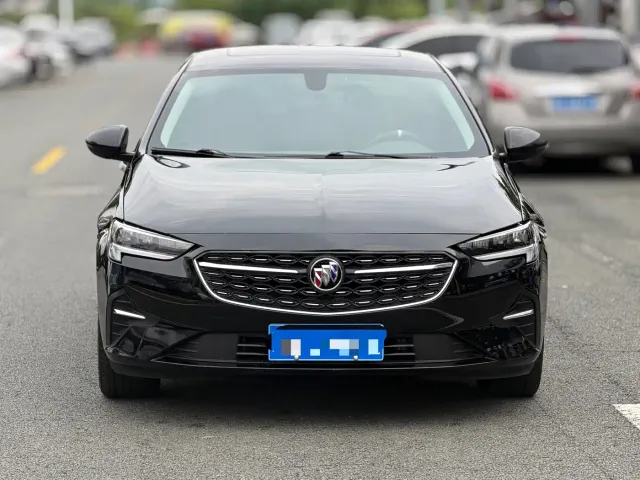 Buick Regal — Фото автомобиля 5