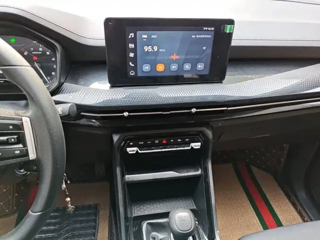 Wuling Asta — Фото автомобиля 12