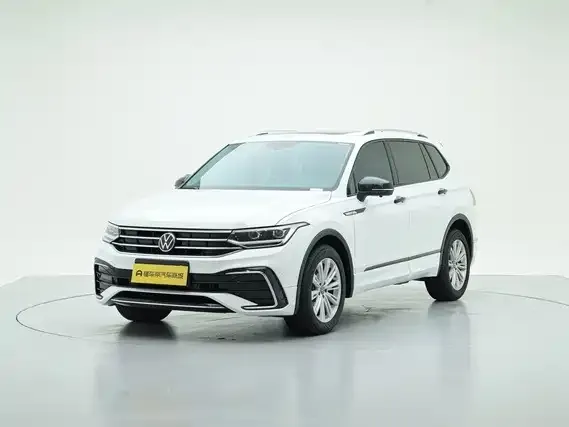 Фотография автомобиля — Volkswagen Tiguan L