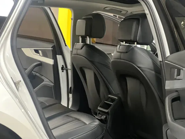 Audi A4L — Фото автомобиля 6