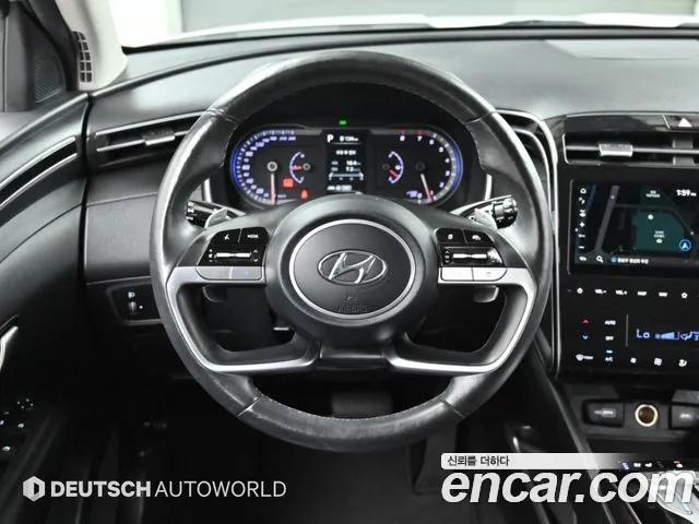 Hyundai Tucson Tucson (NX4) Бензин 1.6 турбо 2WD — Фото автомобиля 12