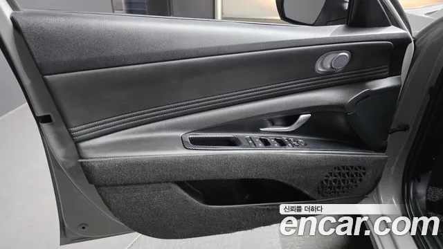 Hyundai AVANTE Smart — Фото автомобиля 24