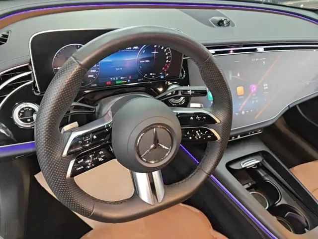 Mercedes-Benz E-Class — Фото автомобиля 9