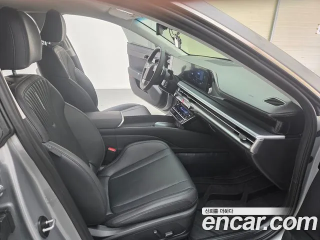 Hyundai Grandeur GN7 — Фото автомобиля 11