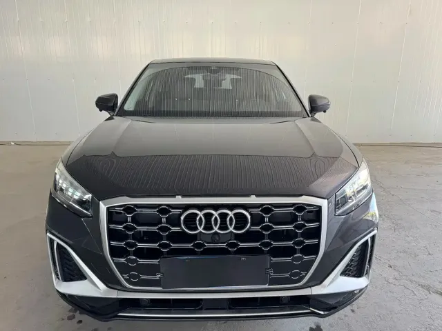 Audi Q2L — Фото автомобиля 3
