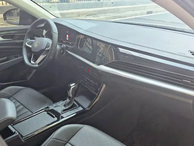 Volkswagen Passat — Фото автомобиля 5