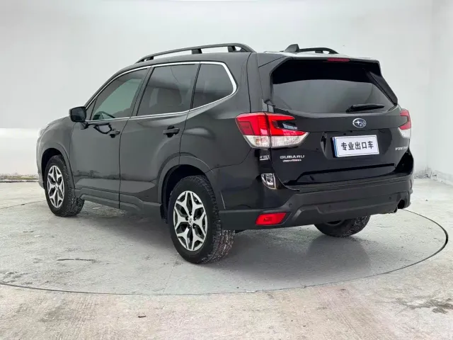 Subaru Forester — Фото автомобиля 6