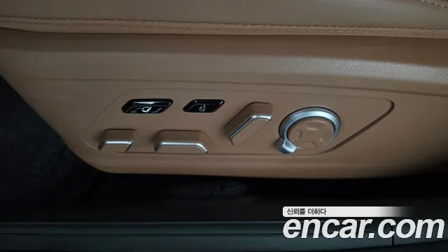 Hyundai Grandeur GN7 — Фото автомобиля 28