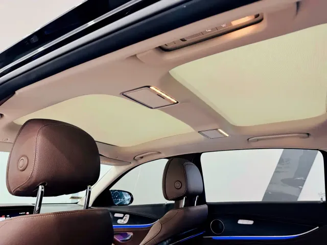 Mercedes-Benz E-Class — Фото автомобиля 19