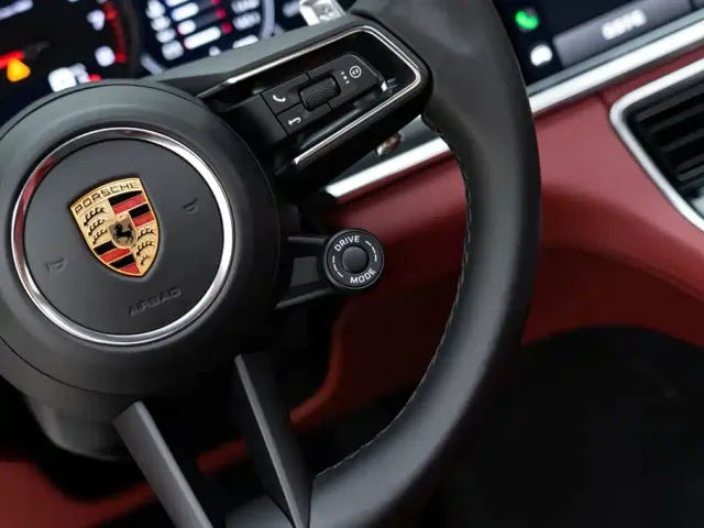 Porsche Panamera — Фото автомобиля 26