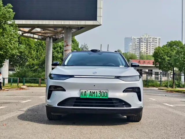 Leapmotor Leapmotor C11 2026 Pure Electric 640 LiDAR Premium — Фото автомобиля 3