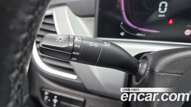 Kia Seltos New — Фото автомобиля 29