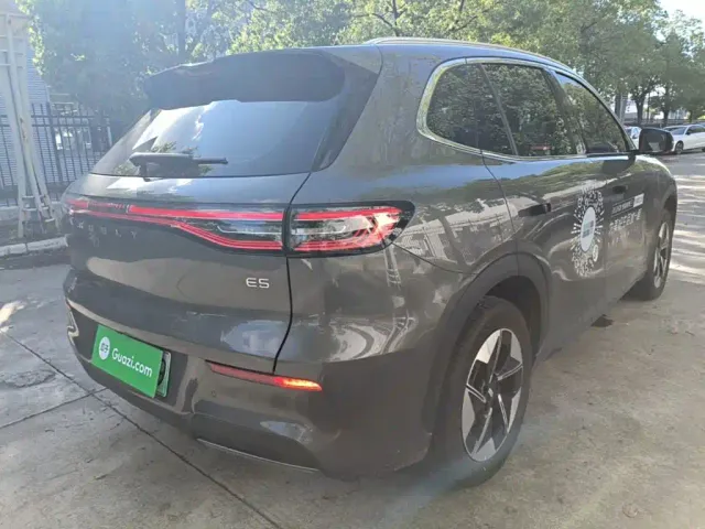 Geely Galaxy E5 — Фото автомобиля 6