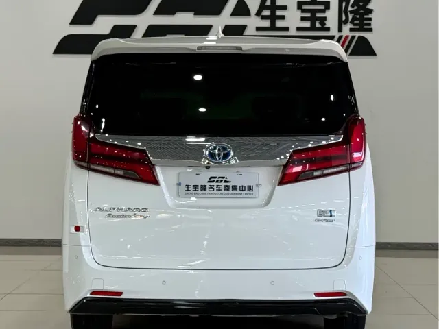 Toyota Alphard — Фото автомобиля 5