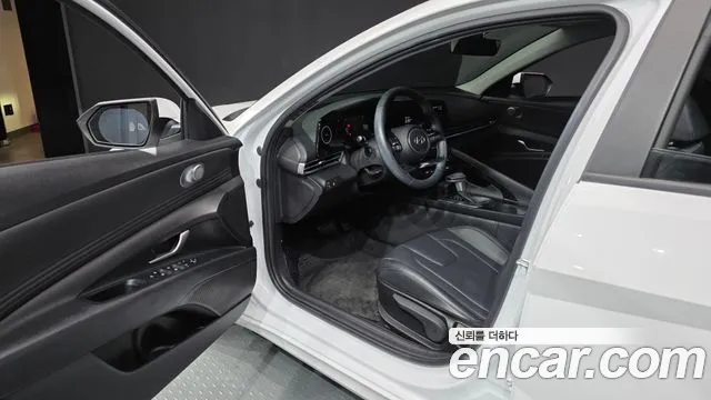 Hyundai Avante — Фото автомобиля 15