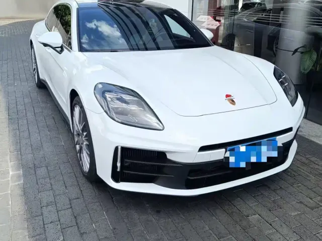 Porsche Panamera — Фото автомобиля 2