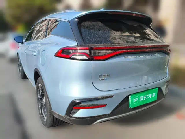 BYD Tang — Фото автомобиля 4