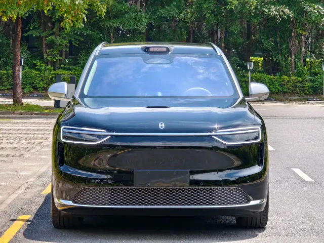 Aito M7 — Фото автомобиля 2