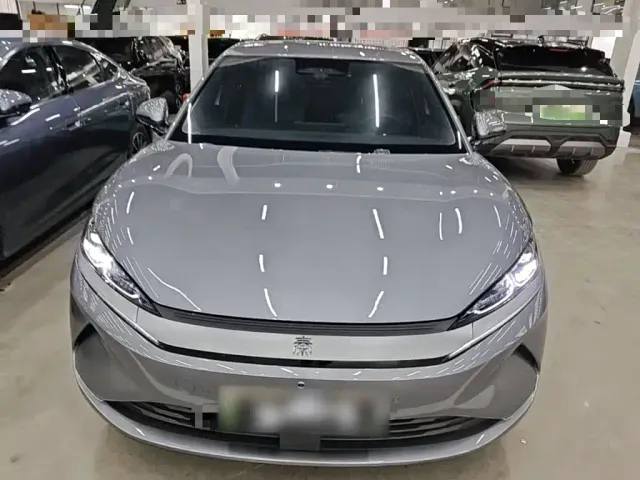 BYD Qin L — Фото автомобиля 2