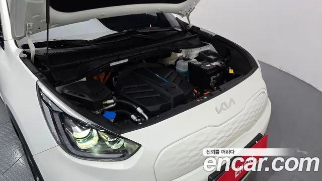 Kia Niro Niro Plus Air — Фото автомобиля 6