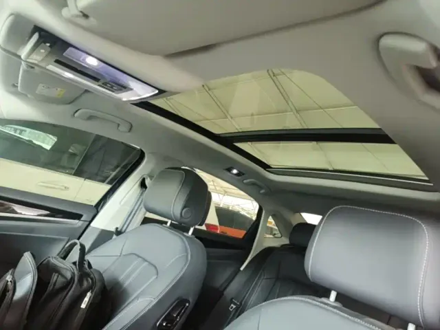 Volkswagen Passat — Фото автомобиля 17