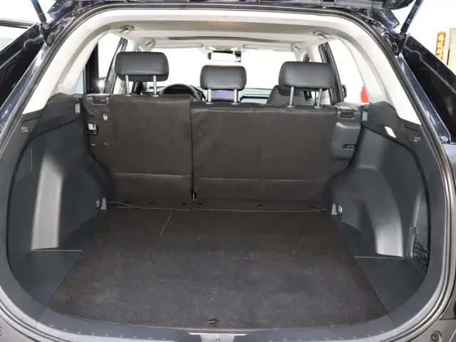 Toyota RAV4 — Фото автомобиля 16