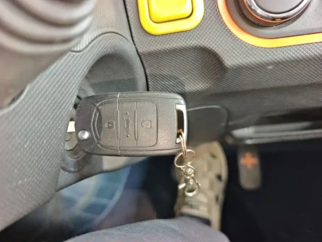 Wuling Hongguang Mini EV — Фото автомобиля 8