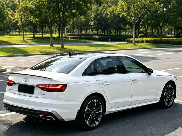 Audi A4L — Фото автомобиля 6