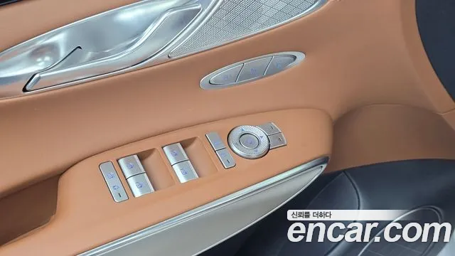 Genesis GV70 — Фото автомобиля 28