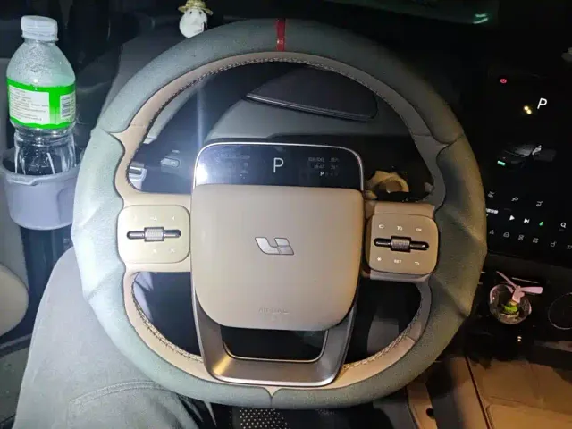 Li Auto i6 — Фото автомобиля 15