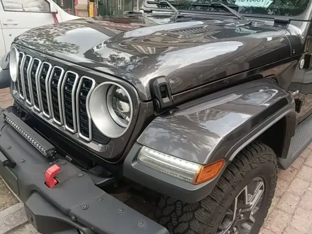 Jeep Wrangler — Фото автомобиля 23