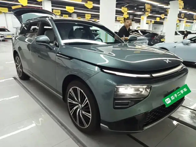 Xpeng G9 — Фото автомобиля 3