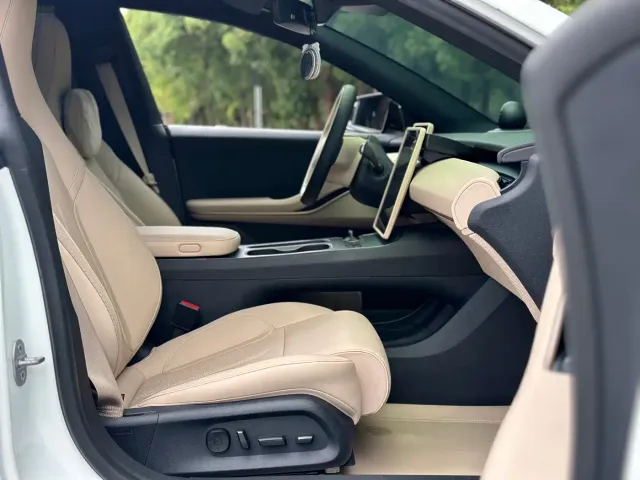 Nio ET5 Touring — Фото автомобиля 10