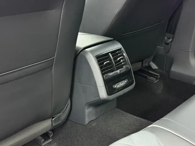 Volkswagen Sagitar — Фото автомобиля 16