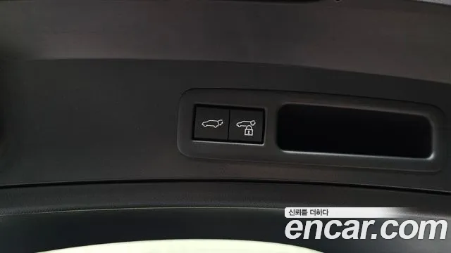 Lexus UX UX300h — Фото автомобиля 23