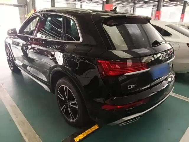 Audi Q5L — Фото автомобиля 4