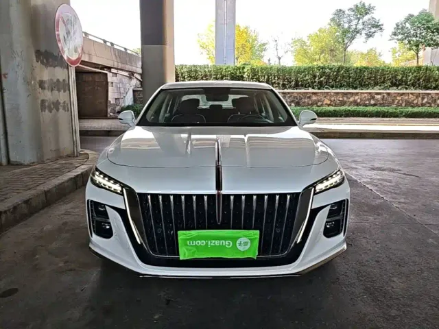 Hongqi H5 — Фото автомобиля 2