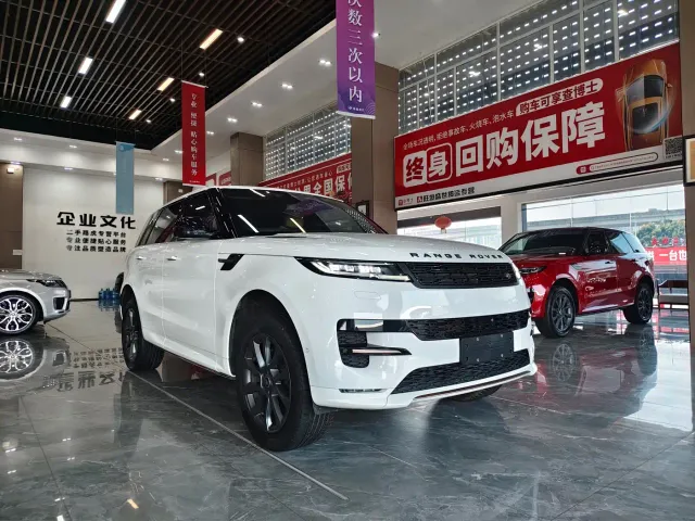 Land Rover Range Rover Sport — Фото автомобиля 3