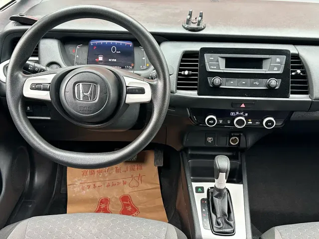 Honda Fit — Фото автомобиля 7