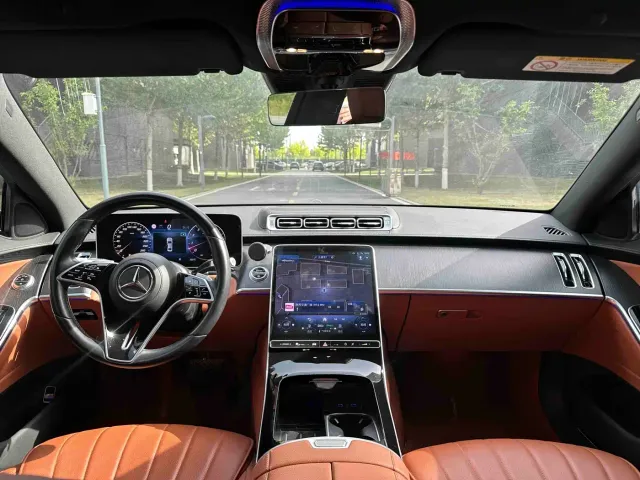 Mercedes-Benz S-Class — Фото автомобиля 4